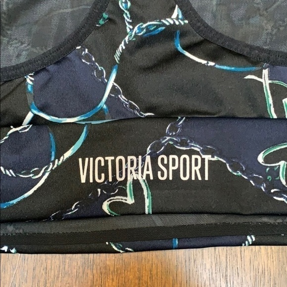 Victoria’s Secret | chain and hearts sports bra - Picture 8 of 8